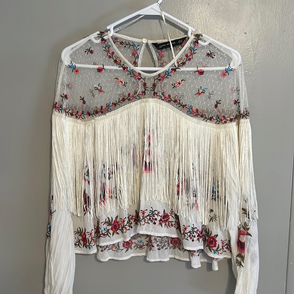 USED floral sweatshirt  ZARA Women collection Size Medium
